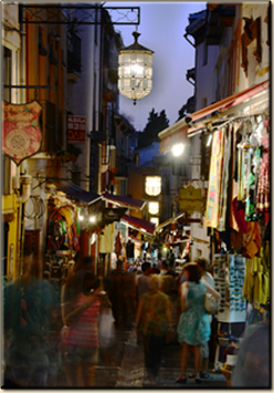 Night on the street of the tea-shops.